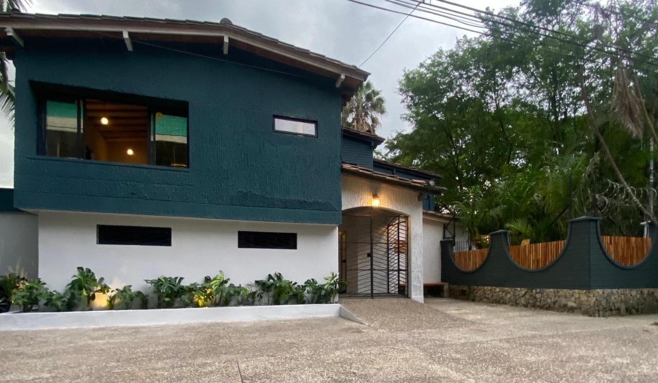 Casa Mosaiko Patio Bonito Hotel Medellín Exterior foto